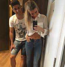 The ending hints at a future for the romance between. Die Besten Posts Und Tweets Im Oktober Real Total
