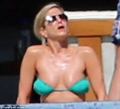 In this section, enjoy our galleria of we will always be team jen through everything. Jennifer Aniston In Her Most Daring Bikini Yet Actress Almost Falls Out Of Two Piece As She Soaks Up Sun With Friends Co Star Courteney Cox In Mexico Daily Mail Online