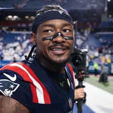 Stefon Diggs leads wild locker room celebrations with after torching Bills  in 'personal' revenge game | talkSPORT