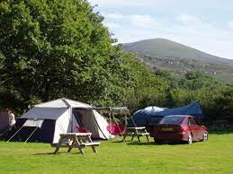Dinas Camsite Is Dinas Is A Small Quiet Family Friendly Campsite Children Welcome And Ideal For Walkers And Those Who Wi Caravan Park Snowdonia Camping Pod