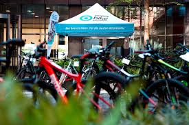 Wenn sie diesen hinweis akzeptieren oder diese seite weiter benutzen, nehmen wir an. Db Schenker Mit Dem Fahrrad Zum Mond Und Zuruck Pedelecs Und E Bikes