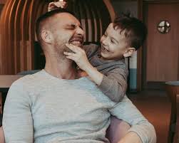 Вызывает уважение его стремление к новым ролям. Deti Antona Batyreva Syn Dobrynya