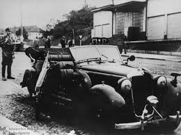 27 mai 1942 Élimination de Heydrich . Images?q=tbn%3AANd9GcRzEm8MHUbz4t9tiMSTLL1UdTFaFnw7Mmtr7Dv7poCyf26sVaOL&usqp=CAU