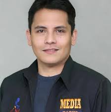 Ex-DENR chief Gina Lopez dies at 65 Published August 19, 2019 5:53am  Updated August 19, 2019 6:11am (GMA News Online) Anti-mining, environment  activist and former Environment Secretary Regina "Gina" Lopez passed away