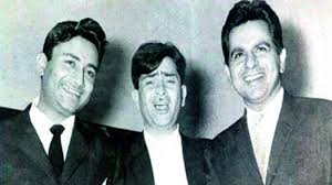 Since then, there was no looking back for the actor and he had gone on to feature in more than 45 films in his entire career. Friendship Day Relationships In Bollywood