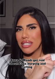 Mandi Love's Instagram, Twitter & Facebook