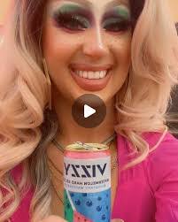 Brianna Summers's Instagram, Twitter & Facebook