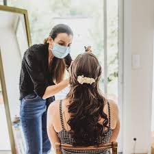 Elle veut se marier en tout intimité et offrir un repose à la. Formule Mariage Maquillage Coiffure A Domicile Avec Ou Sans Essai