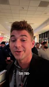 Thriving Entrepreneurial Community at Vault Event, We talk about running  into old friends, everyone’s impressive income growth, and the energetic  atmosphere at this event called Vault. It’s an ...