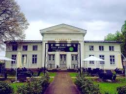 Book casa bianca, koutouloufari on tripadvisor: Casa Bianca Kristinehamn Restaurant Happycow