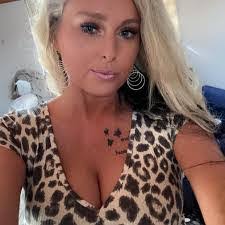 Brandi Markle's Instagram, Twitter & Facebook