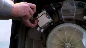 Whirlpool cabrio error fault code = dl (f80, 82, 84, 85) error condition = door whirlpool cabrio error fault code = ld (f32) error condition = long drain time repair or check components = water level does not change after. Whirlpool Cabrio Drain Pump Replacement Youtube