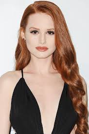 Emily Bochenek (emilkabochenek)