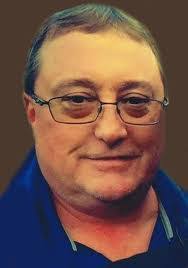 Ronald Nobrega's Instagram, Twitter & Facebook