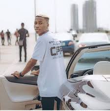 Introduction mayorkun is a nigerian singer, songwriter and pianist. Lil Frosh Biography Net Worth Girlfriend Career Education And Many More Naijabionet