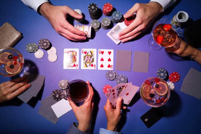 Are Drinks at the Casino Free, and What Are the Hidden Rules Behind Them