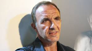 10 διάσημοι που πόζαραν στον φακό του Νίκου Αλιάγα