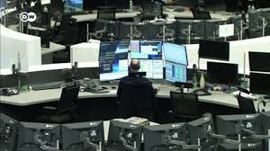Er enthält die 30 größten aktiengesellschaften, die an der frankfurter börse gelistet sind. Dax And Other Stock Markets Business Economy And Finance News From A German Perspective Dw 03 05 2021