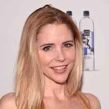 Anna Callahan's Instagram, Twitter & Facebook