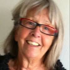 Ruth Vetter's Instagram, Twitter & Facebook