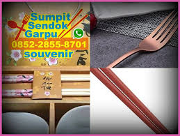 Belanja online mudah dan terpercaya. Set Sendok Garpu Dan Sumpit O831o26o1251 Wa Sumpit Sendok Kayu Garpu