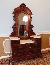 Restored Antique American Victorian Walnut Marble Top Dressing Table Vanity 1880 Penteadeira