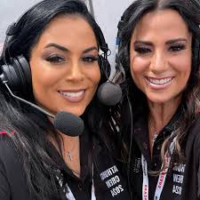 Yesterday, was day 2 at @supercarschampionship Bathurst 1000 and we had an  absolute blast! Grilling at the @barbequesgalore Steakhouse (at the Chase)  brought together an amazing community of Bathurst 1000 fans and