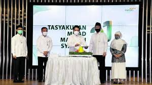 Bank syariah mandiri (bsm) telah mengadakan rapat umum pemegang saham (rups) pada pekan lalu, untuk mengubah jajaran direksi bsm. Mandiri Syariah Gelar Program Peduli Dan Berbagi Serambi Indonesia