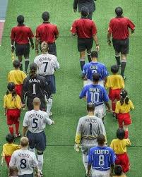 Angleterre brésil coupe du monde le 21 juin 2002. Le Meilleur Du Football Bresil Angleterre Coupe Du Monde 2002 Un Match Inoubliable Facebook