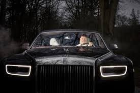 Dat is peter met zijn liefde voor mooie auto's wel toevertrouwd! Mark Horn Photography Most Recent