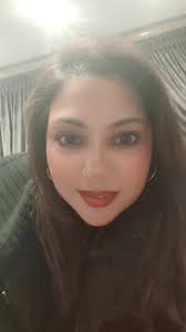 Auntie Nadia Booth Hellopions