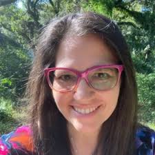 Meet Val Snider. From Customer Relations Manager to VP of Customer Care,  Val has carved a successful path at Lennar over the last eight years. As a  Customer Relations Manager, he served