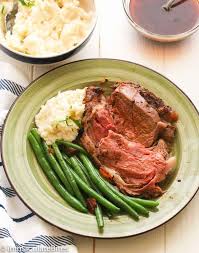 Garlic, thyme, and rosemary complement prime rib is a special meal to serve, and it's also expensive, thus you want to be sure to cook it just right. Prime Rib Roast Immaculate Bites