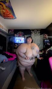 Ssbbw belly play - video 14 - ThisVid.com