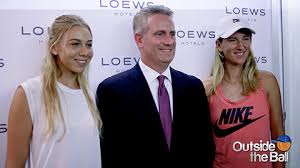 31.08.01, 19 years wta ranking: A New York Minute With Victoria Azarenka And Amanda Anisimova Outside The Ball