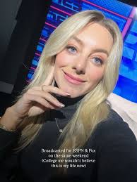 2025 ✨ celebrated love, life & all the things, danced (duh), girl dinner'd,  travelled to a few new countries, stayed curious, tennis'd & baked pretty  things ✈️🩷🎾🧁🌸💍