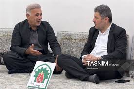 دیدار فرماندار مریوان با خانواده شهدا و آزادگان+تصویر
