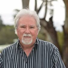 Peter Staples's Instagram, Twitter & Facebook