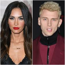 Megan fox and machine gun kelly made a splash at the billboard music awards on sunday when they were photographed touching tongues on the red carpet. Why Megan Fox Isn T Rushing To Introduce Her Sons To Machine Gun Kelly