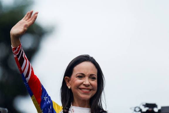 María Corina Machado celebra Prêmio Nobel da Paz de 2025 e dedica conquista à luta pela liberdade na Venezuela