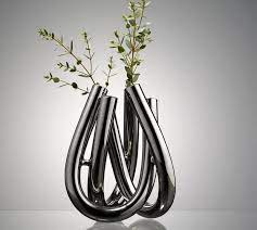 Collaborated with ceramist maye lopez to create a beautiful vase design that is also a bong. Pin On Gym