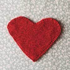 Get your free written pattern instructions with video tutorials below. How To Knit A Flat Heart Archives Knitting Bee 3 Free Knitting Patterns