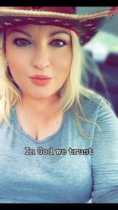 Jeanie Pruitt's Instagram, Twitter & Facebook