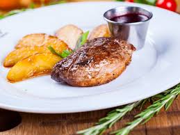 Magret De Canard Aux Pommes Sauce Fruits Rouges Recept