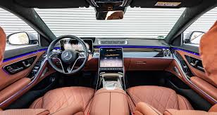 Hier wie dort arbeitet die neueste generation des infotainmentsystems «mb ux» mit kunterbunten grafiken und einer erschreckend. Erster Test Neue Mercedes S Klasse Alles Auto