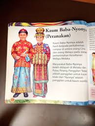 Masyarakat baba dan nyonya di negara ini dipercayai telah wujud sejak lebih 600 tahun lalu iaitu ketika zaman kegemilangan kesultanan melayu melaka menerusi aktiviti perdagangan dan sosio budaya oleh laksamana cheng ho. I M Peranakan On Twitter Proudtobeperanakan 1malaysia Rakyatmalaysia Babanyonya Budaya Adatresam Melaka