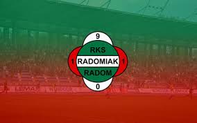 Zapowiedź najbliższego spotkania i scenariusze na to, co musi się stać, aby zieloni już w najbliższej kolejce świętowali upragniony awans. Inauguracja Ii Ligi Po Trafieniu Rossi Leandro Radomiak Wygral Z Garbarnia Krakow 1 0