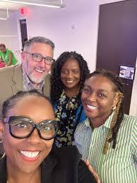 Simone Wells's Instagram, Twitter & Facebook