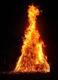 Vendredi soir, le premier ministre du québec a exprimé ses inquiétudes concernant la situation sur twitter. Destination Pornic Les Feux De La Saint Jean