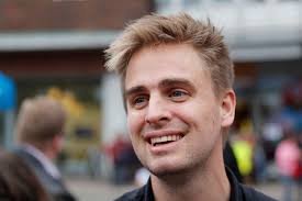 Gratis Aks til flere eller bedring i kollektivtrafikken? Byrådspartiene er  ikke enige om hva gavepakke fra Stortinget skal brukes på.